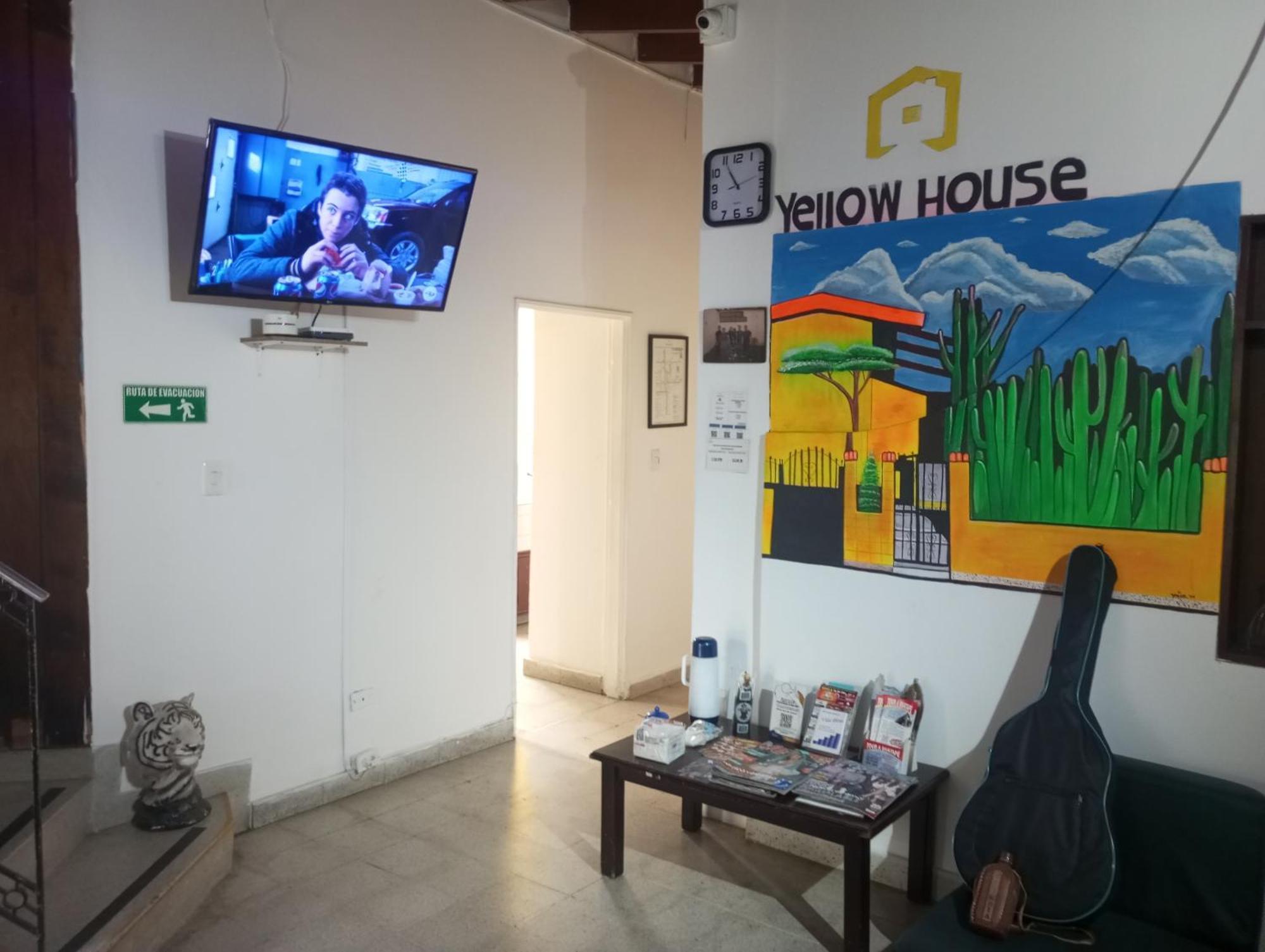 Yellow House Hostel Medellín Exteriér fotografie